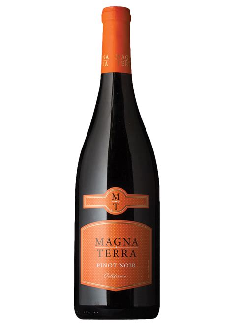 Magna Terra Pinot Noir California .